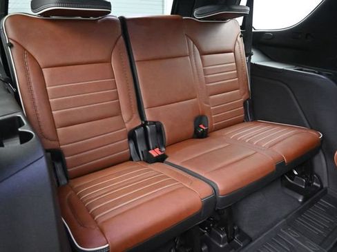 Used 2024 GMC Yukon Denali Ultimate AWD/4WD image 14