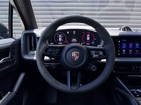 Certified 2026 Porsche Cayenne GTS AWD/4WD image 14