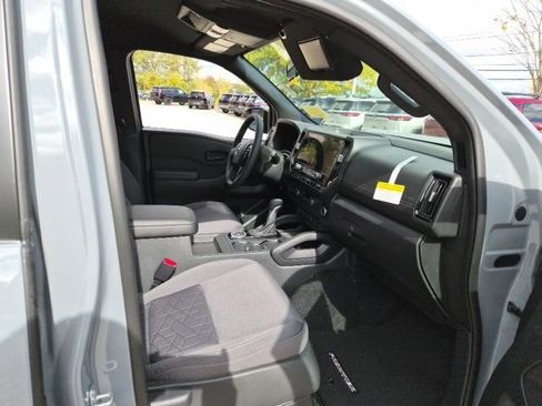 New 2026 Nissan Frontier SV w/ SV Convenience Package image 12