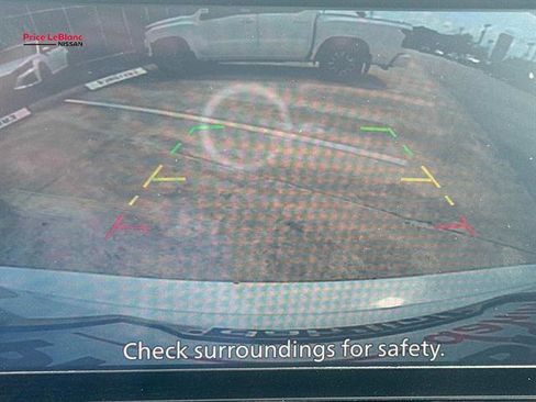 Used 2025 Nissan Altima 2.5 SV FWD image 25