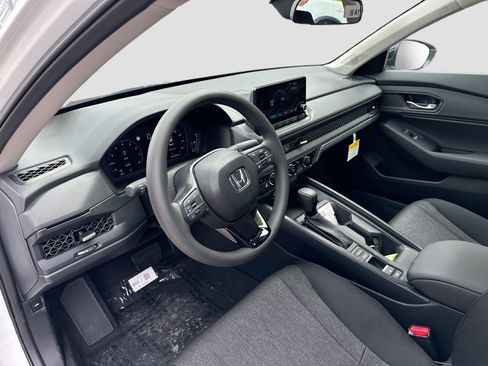 New 2025 Honda Accord SE image 7