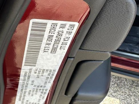 Certified 2020 Jeep Grand Cherokee Limited AWD/4WD image 29