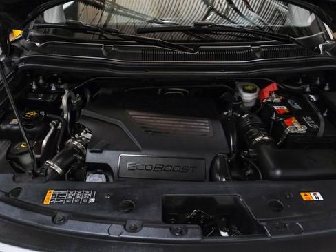 Used 2018 Ford Explorer Platinum image 48