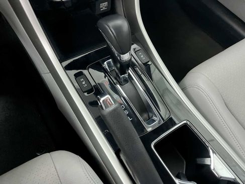 Used 2017 Honda Accord EX-L image 22