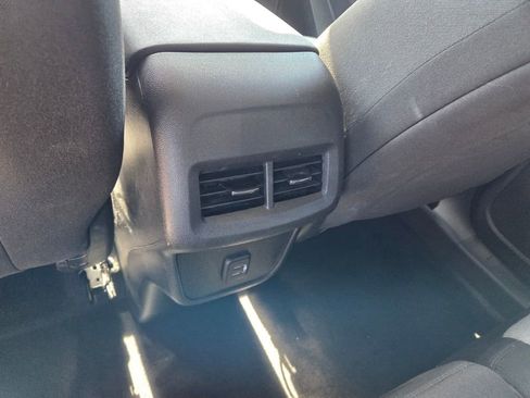 Used 2023 Chevrolet Equinox LS w/ LS Convenience Package image 7