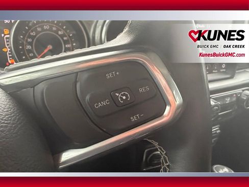Used 2021 Jeep Wrangler Unlimited Sahara w/ Uconnect 4C Nav & Sound Group AWD/4WD image 26