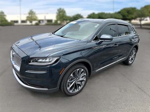 Certified 2023 Lincoln Nautilus Reserve FWD image 3