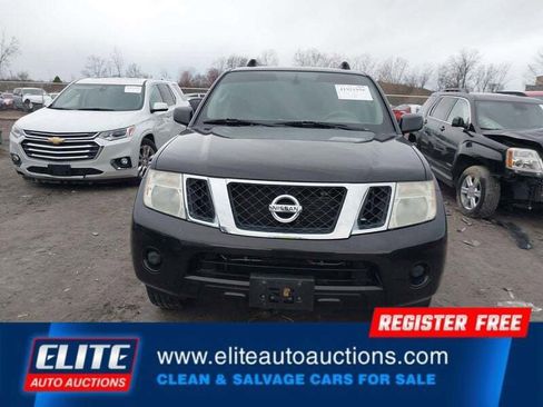 Used 2011 Nissan Pathfinder S w/ Protection Pkg image 24