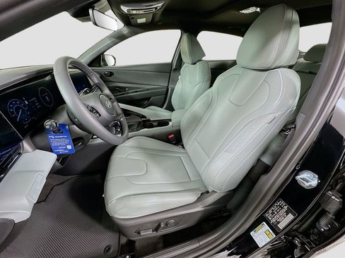 New 2026 Hyundai Elantra Limited image 16