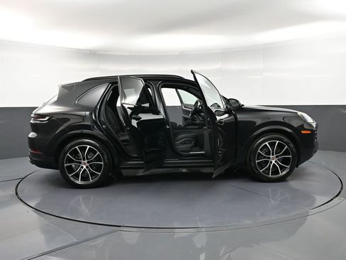 New 2026 Porsche Cayenne AWD/4WD image 34