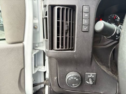 Used 2024 GMC Savana 2500 w/ Driver Convenience Package image 30