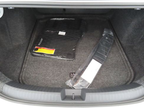 New 2025 Volkswagen Jetta SE image 24