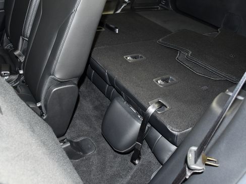 Certified 2025 Honda Pilot Touring image 49