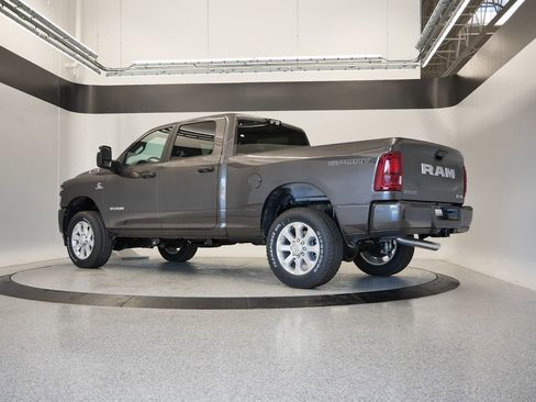 New 2026 RAM 3500 Big Horn AWD/4WD image 42
