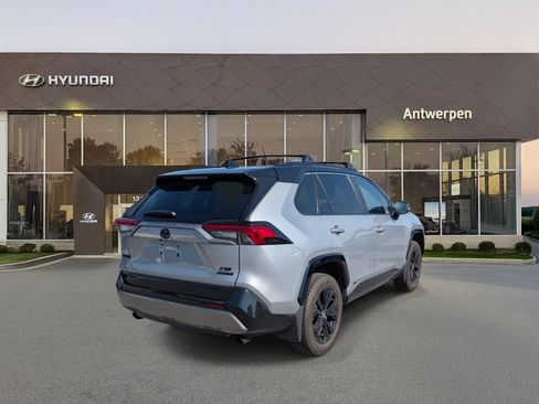 Used 2023 Toyota RAV4 XSE AWD/4WD image 3