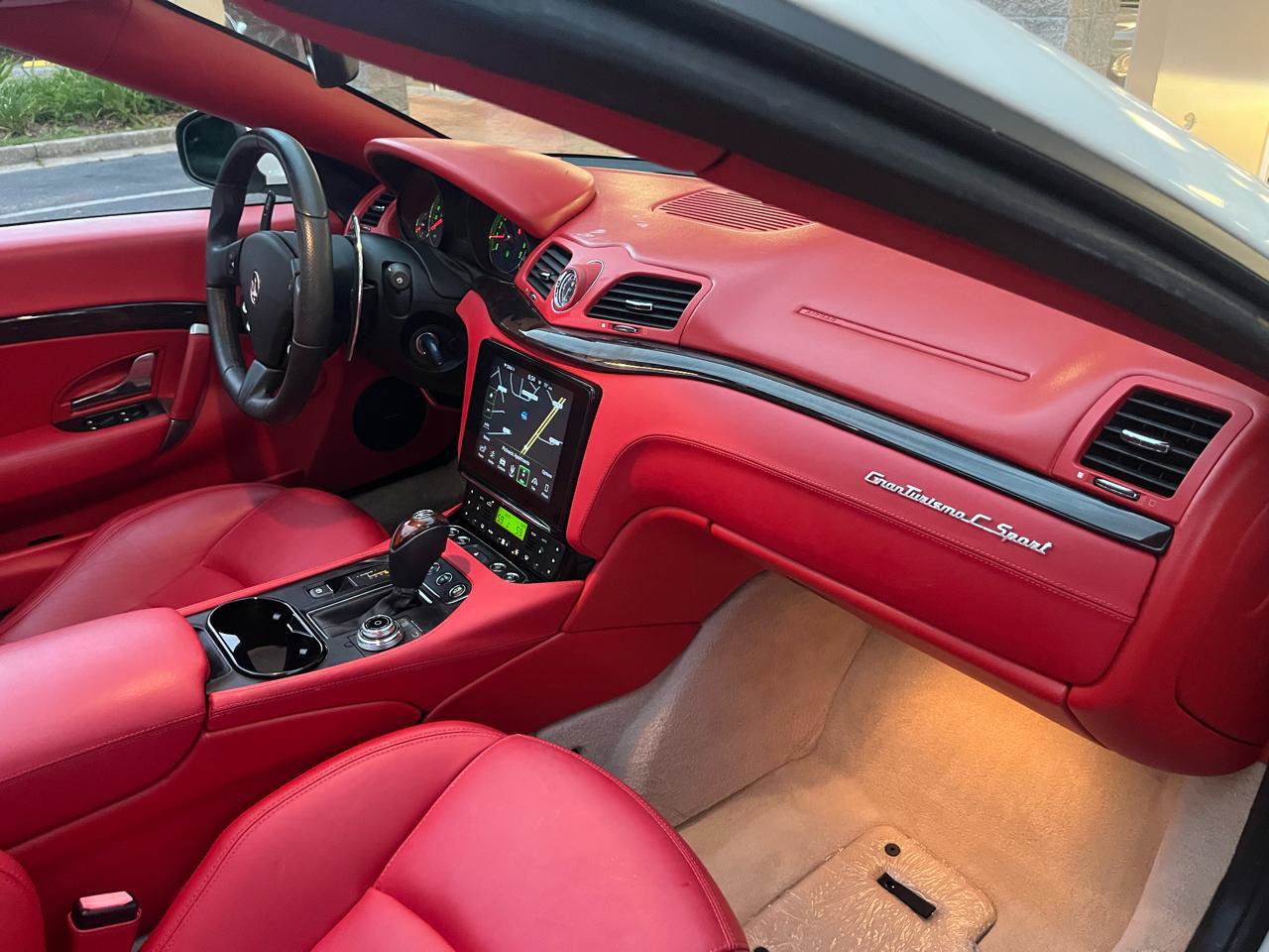 Used 2018 Maserati GranTurismo Sport RWD image 38