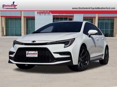 Used 2025 Toyota Corolla SE image 1