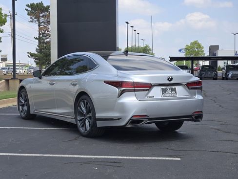 Used 2018 Lexus LS 500 F Sport w/ Accessory Package (Z1) RWD image 5