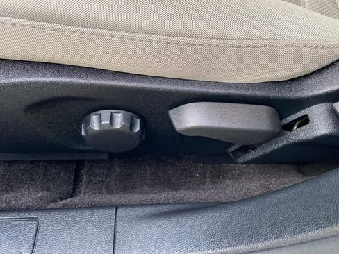 Used 2018 Ford Fusion S image 15