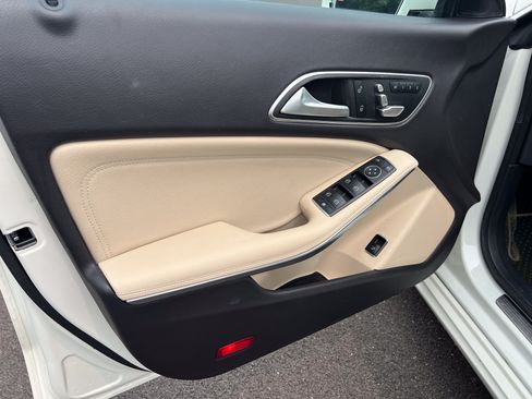 Used 2018 Mercedes-Benz CLA 250 4MATIC image 12