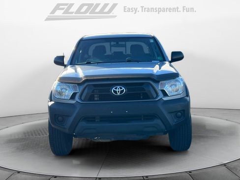 Used 2014 Toyota Tacoma PreRunner image 2