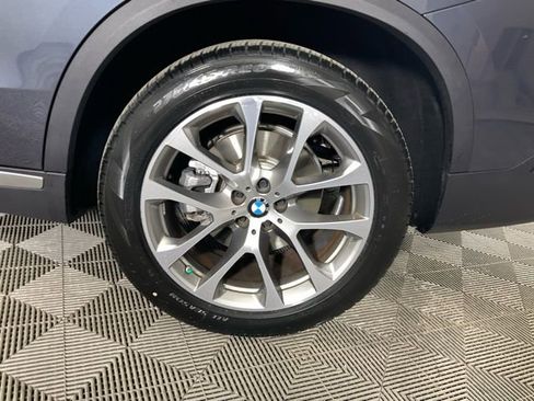 Certified 2022 BMW X5 xDrive40i w/ Parking Assistance Package image 38