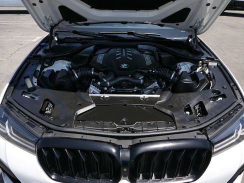 Used 2023 BMW M550i xDrive AWD/4WD image 29