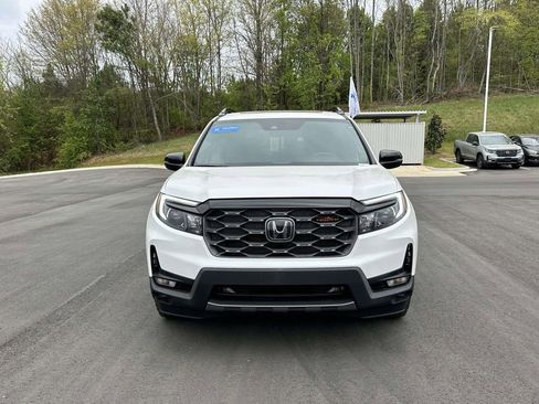 Certified 2023 Honda Passport TrailSport image 2