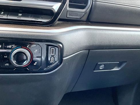 Used 2022 Chevrolet Silverado 1500 LT image 33