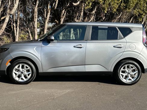 Certified 2023 Kia Soul LX w/ Option Group 015 image 7