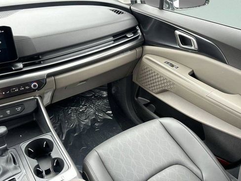 New 2026 Kia Carnival LXS image 15