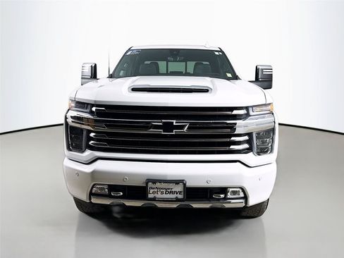 Used 2022 Chevrolet Silverado 2500 High Country w/ Z71 Off-Road Package AWD/4WD image 4