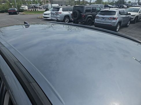 Used 2022 Nissan Murano SV image 9