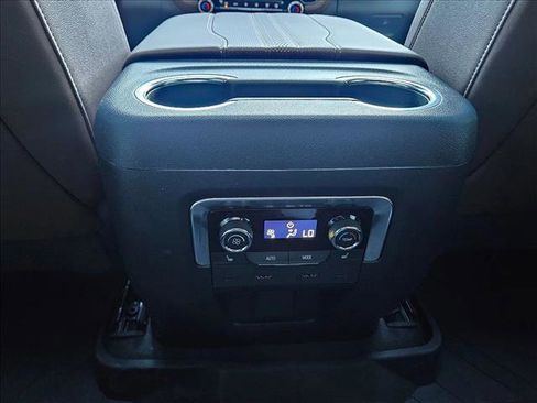 Used 2026 Chevrolet Tahoe High Country image 18