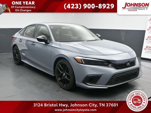 Used 2023 Honda Civic Sport image 1