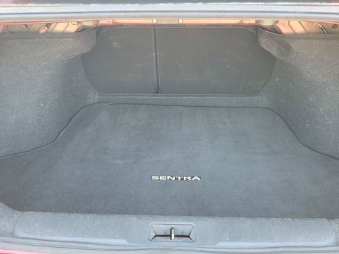 Used 2021 Nissan Sentra SR image 8