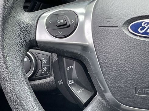 Used 2015 Ford Escape SE FWD image 12