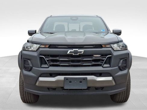 Certified 2024 Chevrolet Colorado Trail Boss w/ Safety Package AWD/4WD image 2