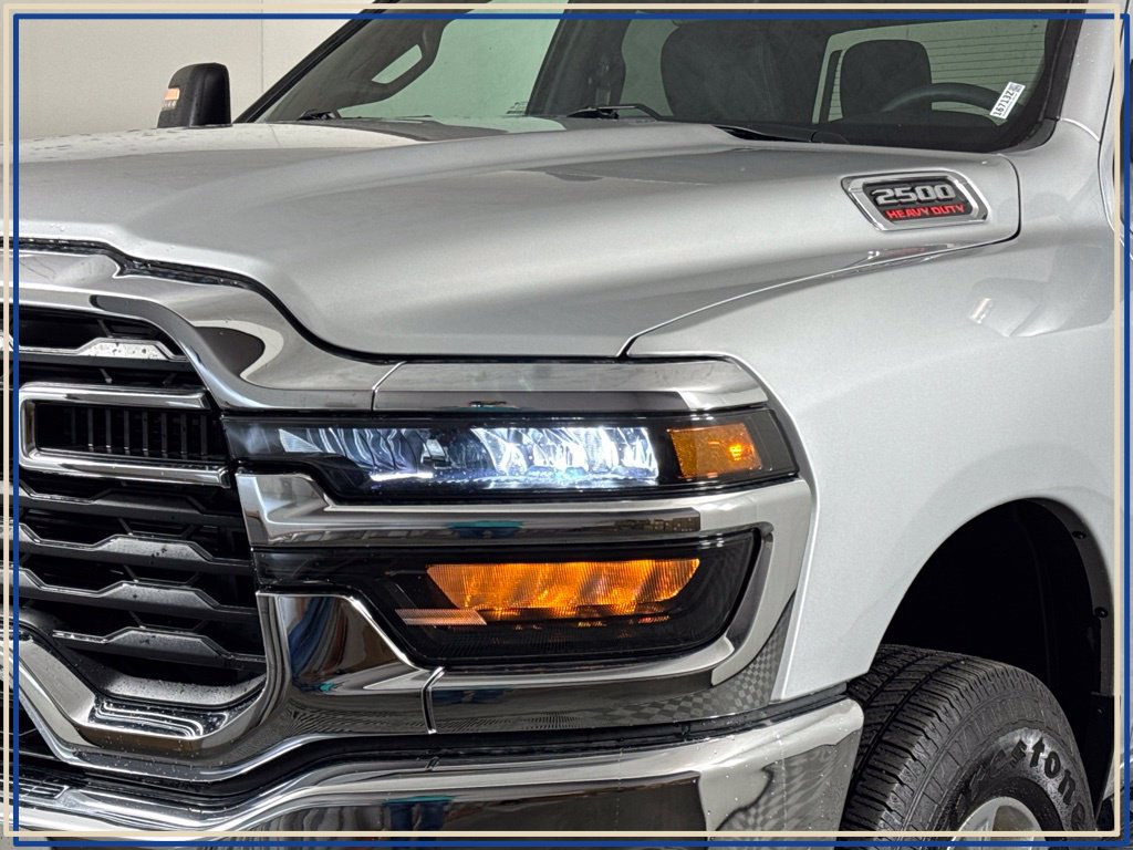 Certified 2026 RAM 2500 Big Horn AWD/4WD image 2