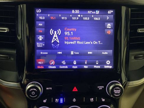 Used 2020 RAM 1500 Laramie AWD/4WD image 12