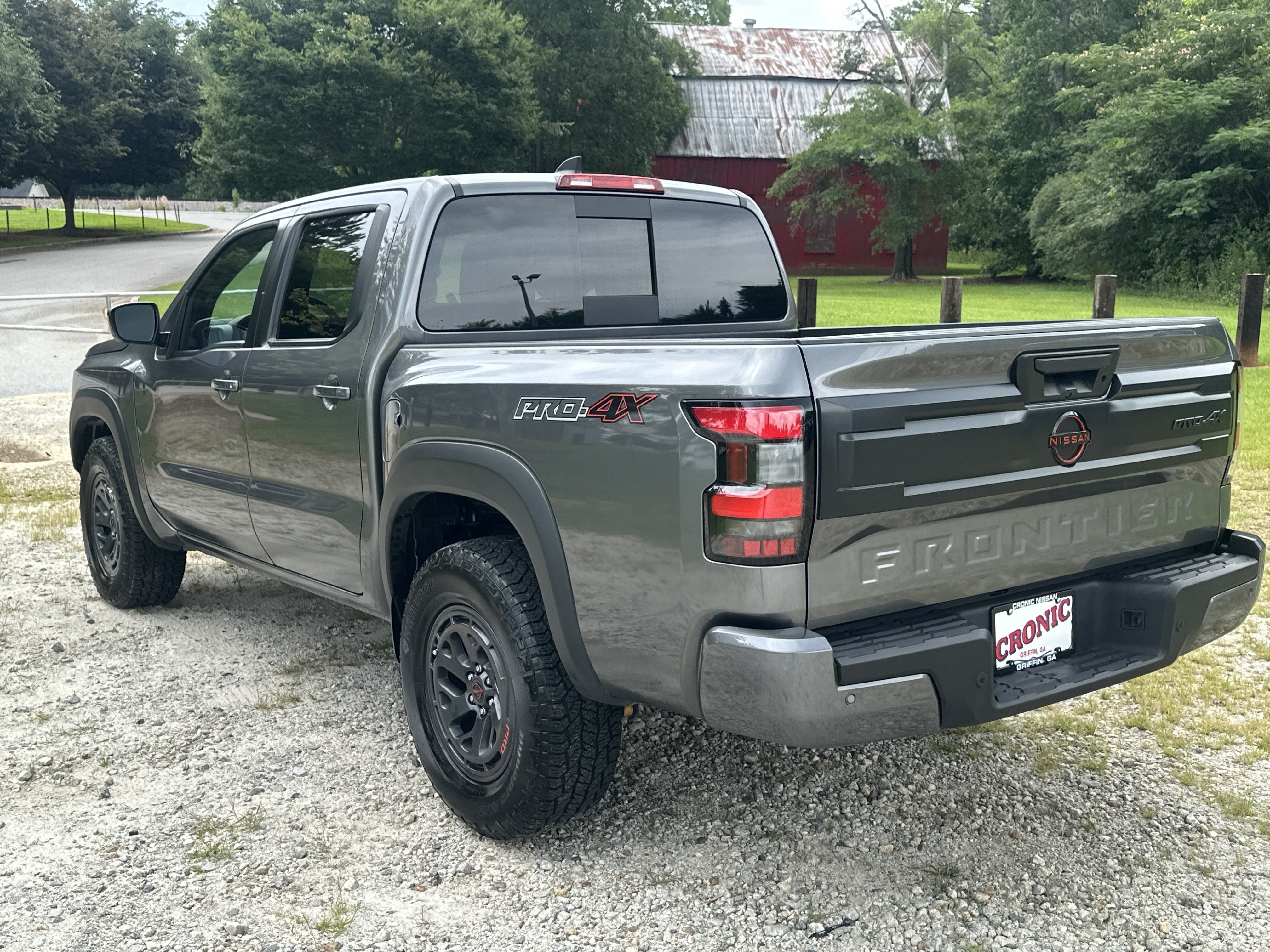 Used 2026 Nissan Frontier PRO-4X AWD/4WD image 7