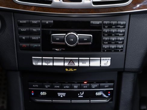 Used 2015 Mercedes-Benz E 350 4MATIC Sedan image 17