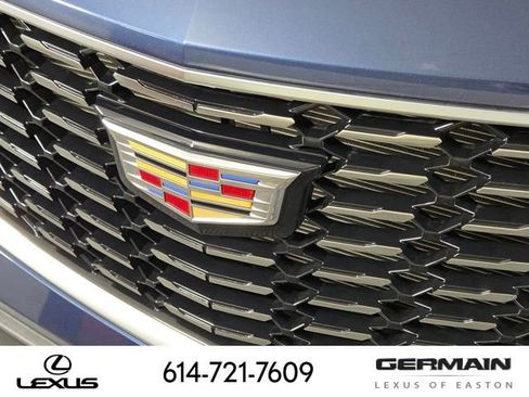 Used 2019 Cadillac XT4 Luxury w/ Cold Weather Package image 14