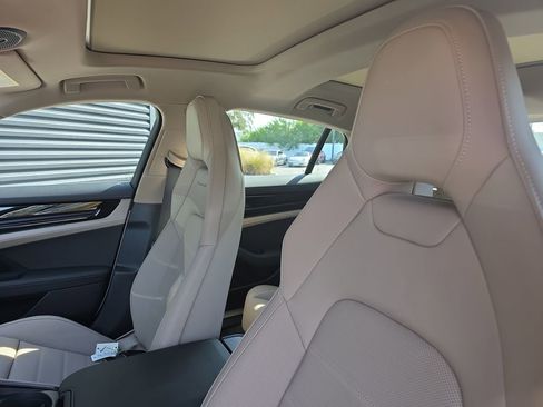 New 2026 Porsche Panamera image 5