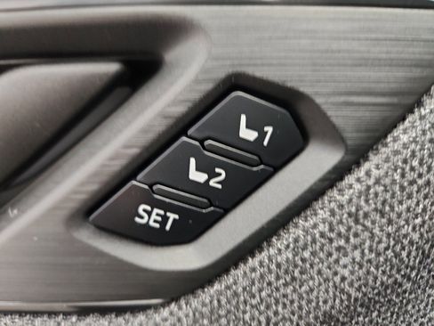 New 2026 Subaru Outback Limited XT image 9