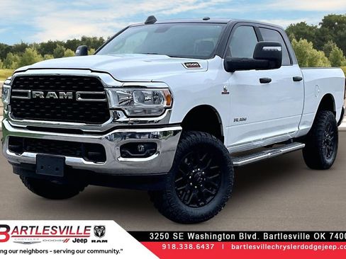 Used 2024 RAM 2500 Big Horn w/ Off Road Package AWD/4WD image 1