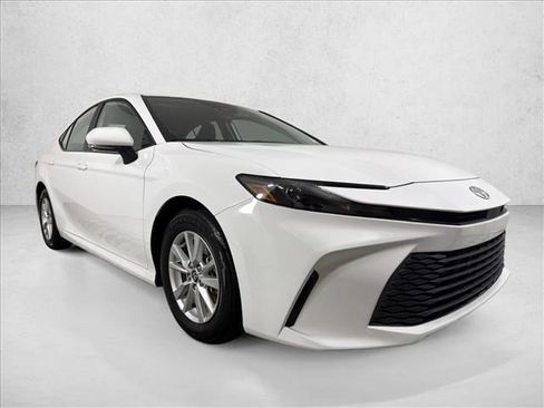 Used 2025 Toyota Camry LE FWD image 1