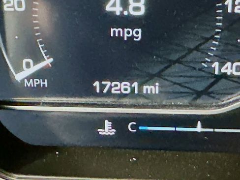 Used 2024 GMC Sierra 3500 Denali image 33