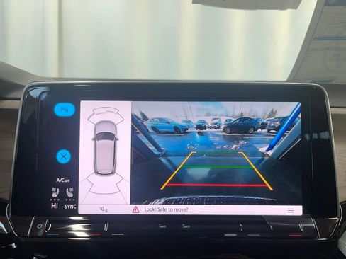 New 2026 Volkswagen Atlas SE image 17