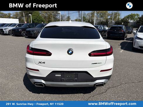 Certified 2025 BMW X4 xDrive30i w/ Convenience Package AWD/4WD image 1